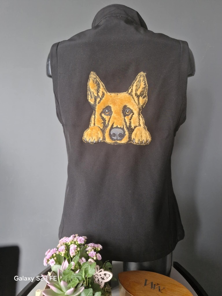 Veste softshell sans manche avec Appliqué Malinois 2