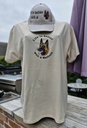 T-shirt Life is better with (race de votre chien)