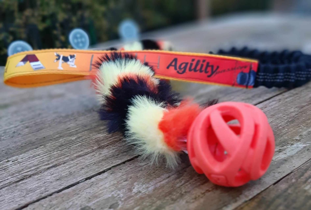 Tug Balle fourrure chiot ou petit chien avec poignée élastique